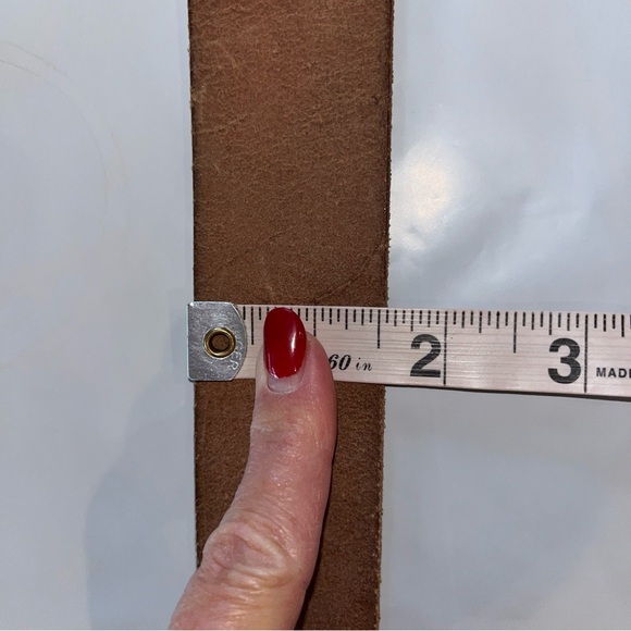 Fossil bling BELT Tan Brown FLORAL Tooled LEATHER Medallion Buckle Fits 35-39”Lg - Picture 4 of 15